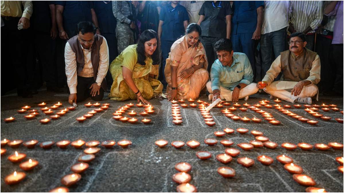 modi-lamp-diya