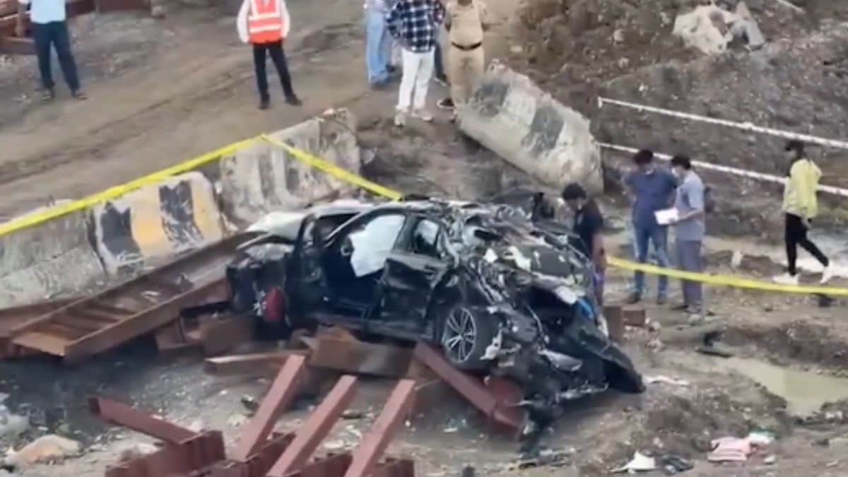 BMW-mumbai-crash-students-killed - 1
