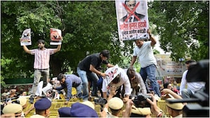 Pressure mounts on CEC Gyanesh Kumar; Opposition plans removal motion, CJP threatens nationwide protest