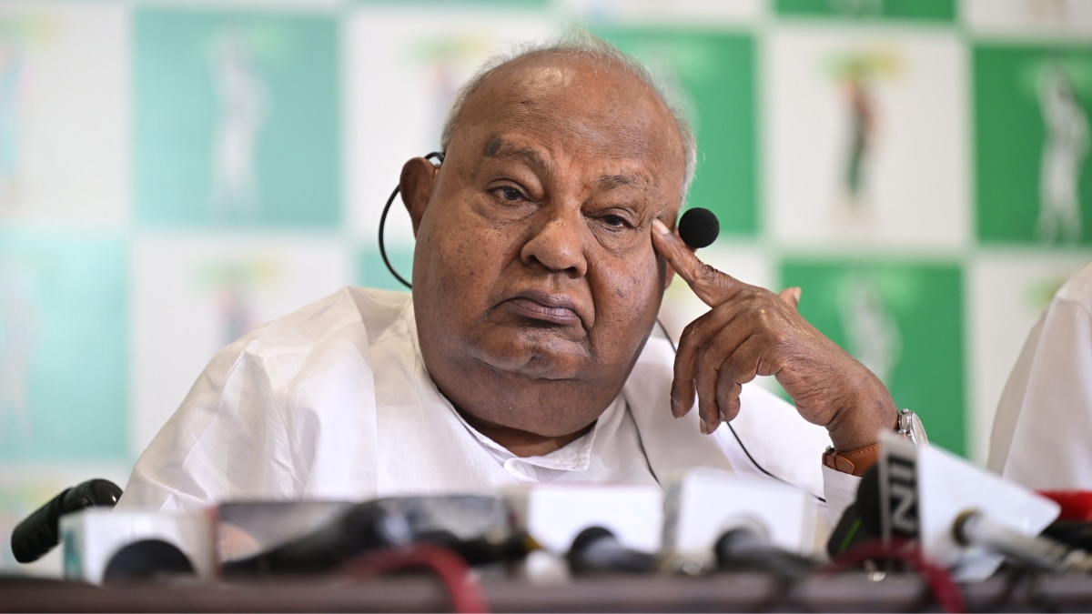 Former PM and JD(S) supremo H.D. Deve Gowda in conversation with reporters at the JD(S) headquarters, J.P. Bhavan, in Bengaluru on September 7, 2026 | Bhanu Prakash Chandra