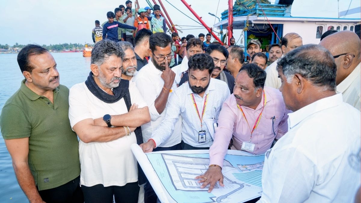 Karnataka Chief Minister DK Shivakumar (second from left) and others conduct an inspection of the ongoing development work during a visit to Mangaluru Fishing Harbour on Sep 19 | Karnataka CMO