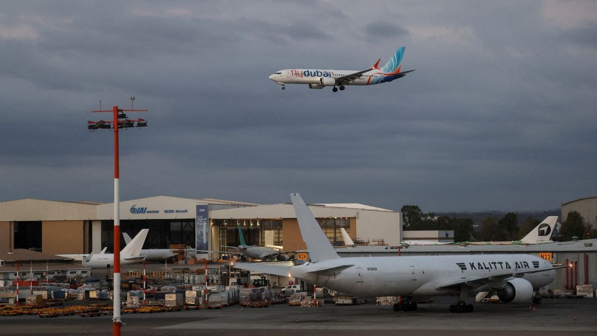 A plane, carrying passengers who were on the flydubai aircraft bound for Israel from the UAE, which was diverted to Saudi Arabia following an emergency signal, arrives at the Ben Gurion International Airport, in Lod, near Tel Aviv, Israel, September 30, 2026 | Reuters