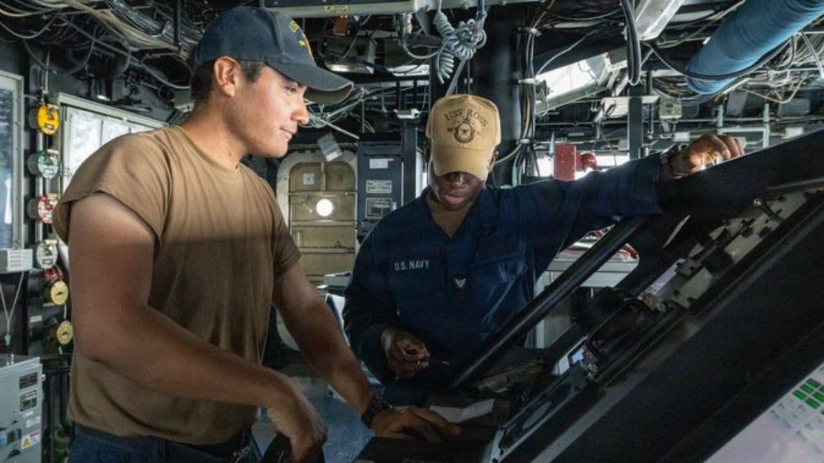 US-CENTCOM-warships - 1