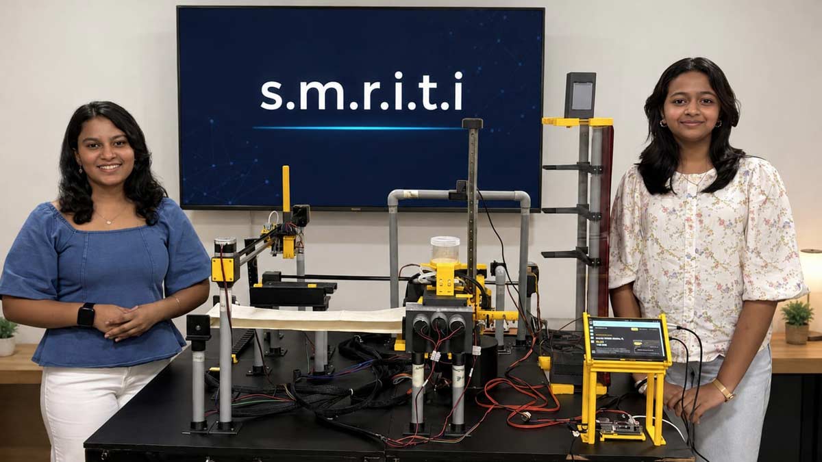 Navika D. Nair (left) and Cathlin Marie Jeesan with Smriti 1.0 | Special arrangement