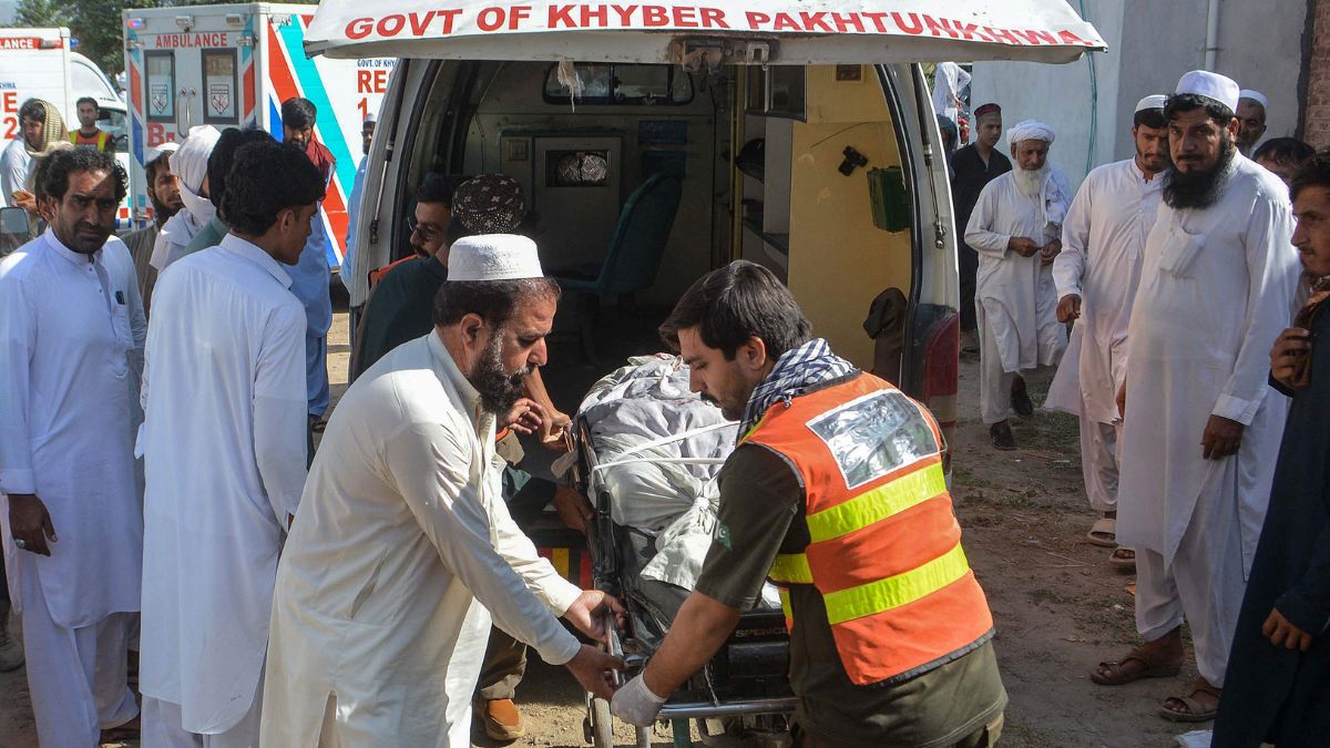 Kyber-pakhtunkhwa-twin-blasts - 1