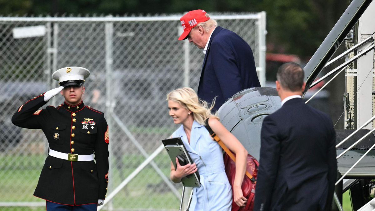trump-natalie-harp-us-president - 1