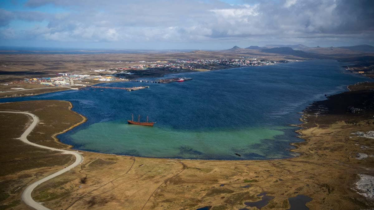 (File) Aerial view of Stanley, Falkland Islands (Malvinas) | AFP