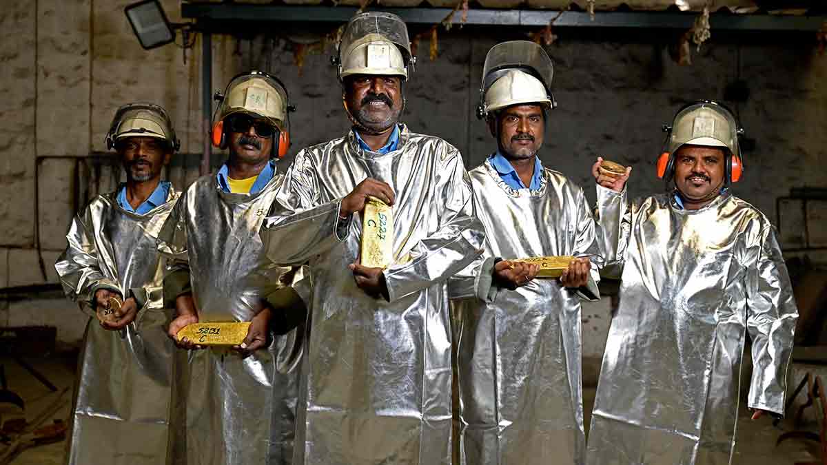 Workers of the gold smelting unit at the Hutti gold mines in Karnataka’s Raichur district | Bhanu Prakash Chandra