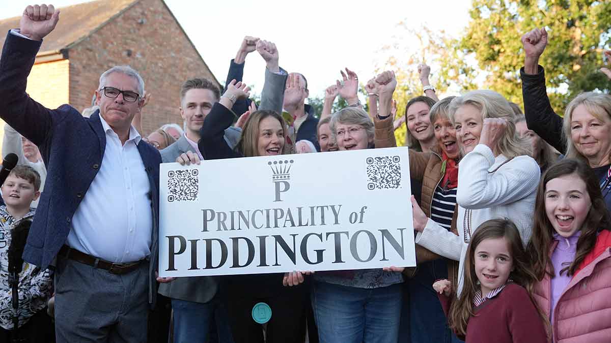 Local residents in Piddington in Oxfordshire, England, after they voted overwhelmingly to become an independent state | AP