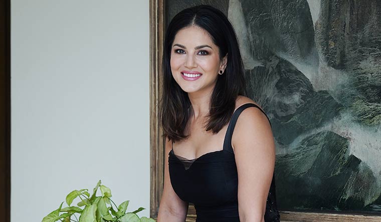 73-Sunny-Leone