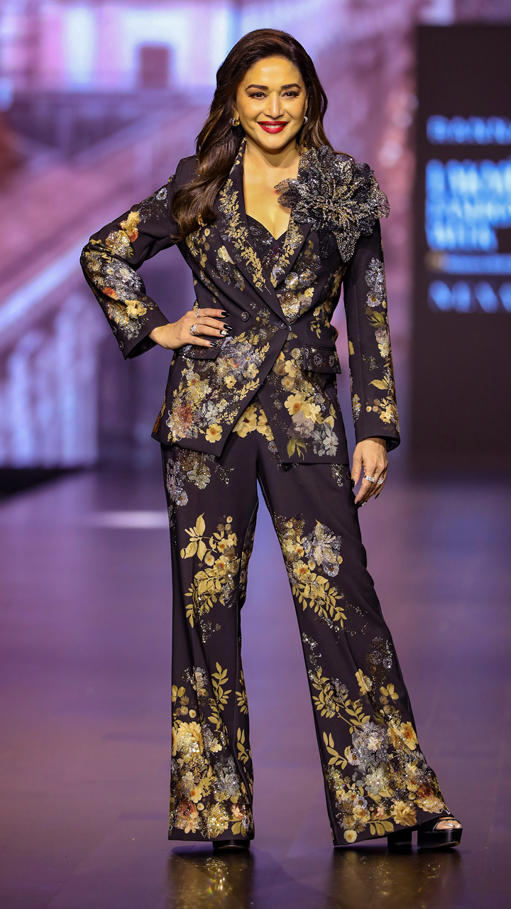 Hotsteppers and Showstoppers: Actors blaze the ramp in Lakme Fashion Week