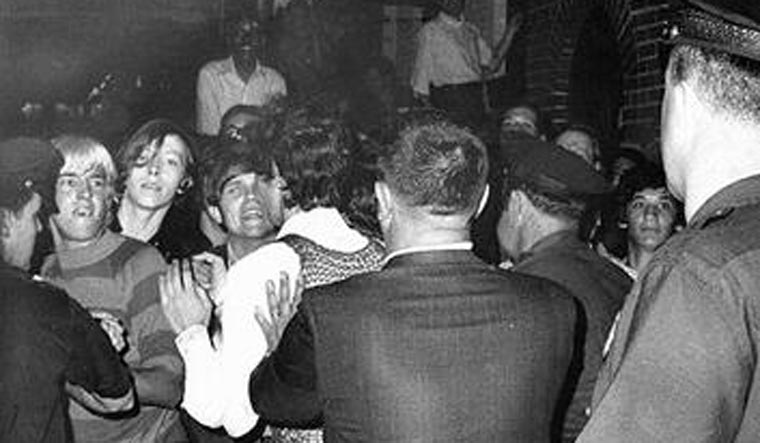 Stonewall-riots-history