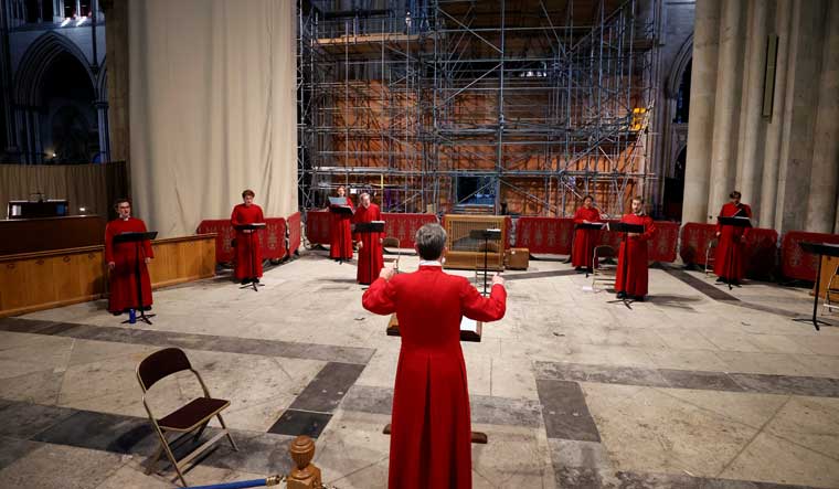 coronavirus-choir-York-Minster-Cathedral-Reuters