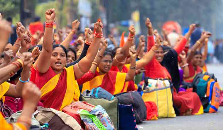 women-protest-india