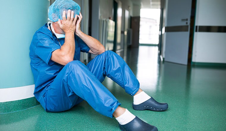 33-Requiem-to-a-surgeon