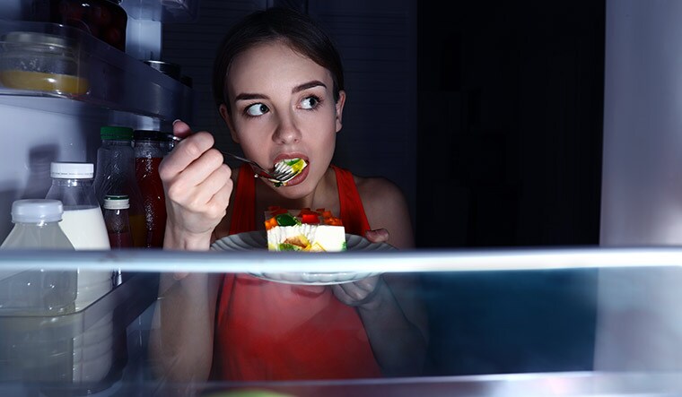 11-Late-eating-is-harmful
