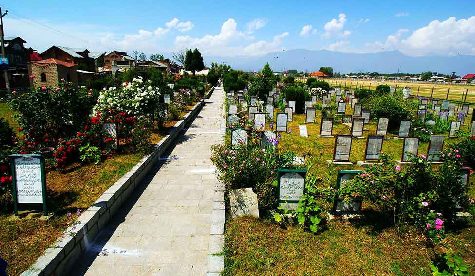 44-Martyrs-Graveyard