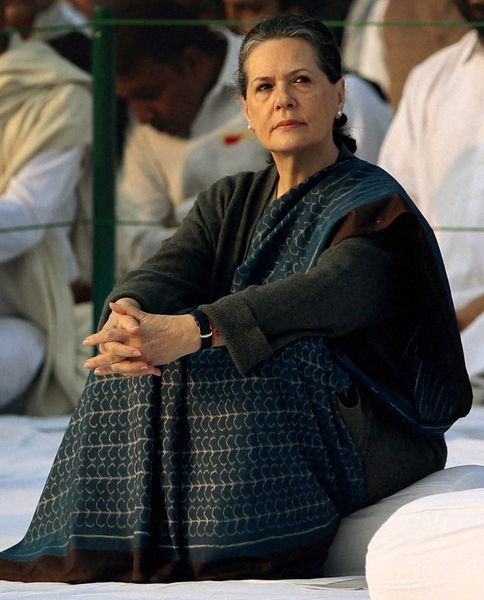 38-Sonia-Gandhi-new