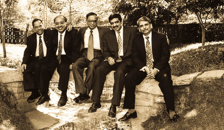 N.S. Raghavan, K. Dinesh, N.R. Narayana Murthy, Nandan Nilekani and Kris Gopalakrishnan, who are part of the Infosys founding team