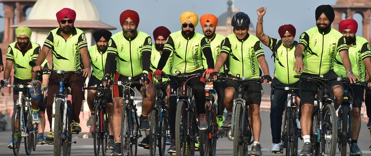 Ride for pride: Jagdeep Singh Puri (second from left, front row) with other members of Turbanators, his cycling group | Aayush Goel