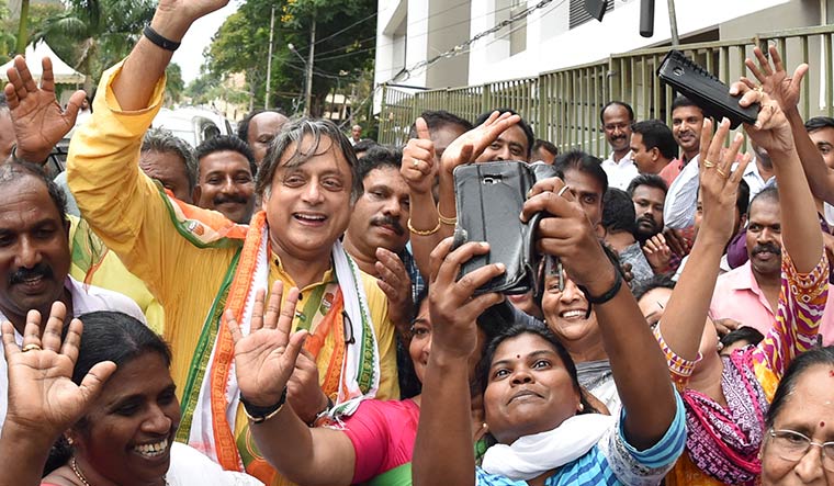 Crowd-puller: Sashi Tharoor celebrating victory | Manoj Chemancheri