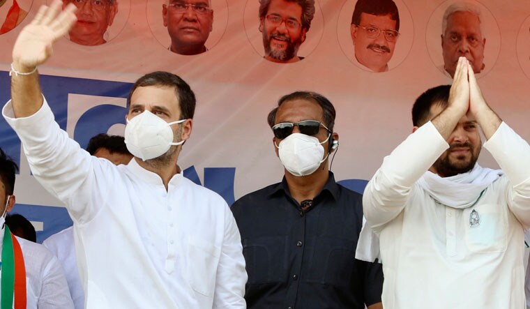 Rahul Gandhi with Tejashwi Yadav at a rally in Hisua