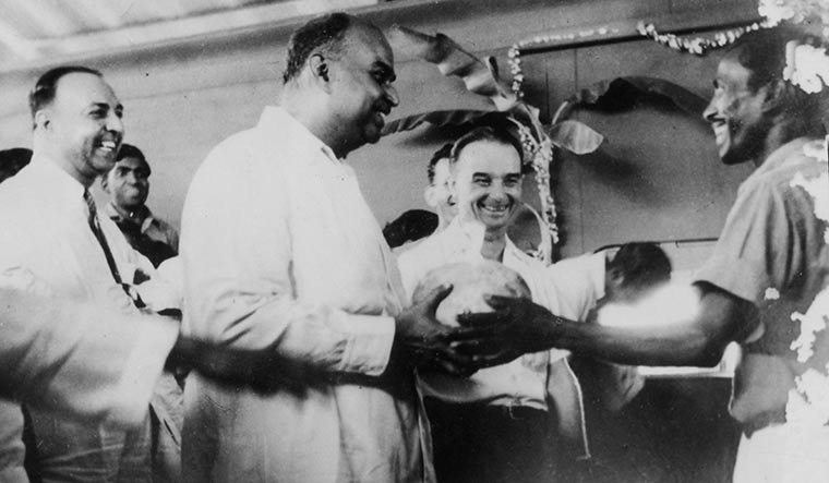 Mookerjee with J.R.D Tata at the Tata factory in Pune in 1949 | Courtesy Spmrf