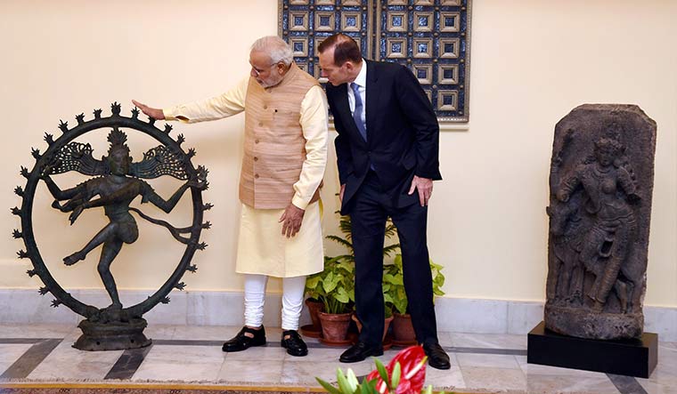 Priceless gesture: Prime Minister Narendra Modi holds a bronze Nataraja idol handed over by Australia | PTI