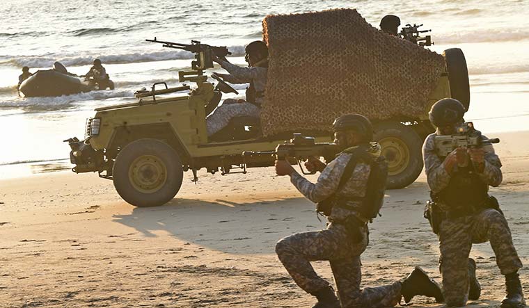 89-Marine-commandos-rehearsing-for-Navy-Day-celebrations