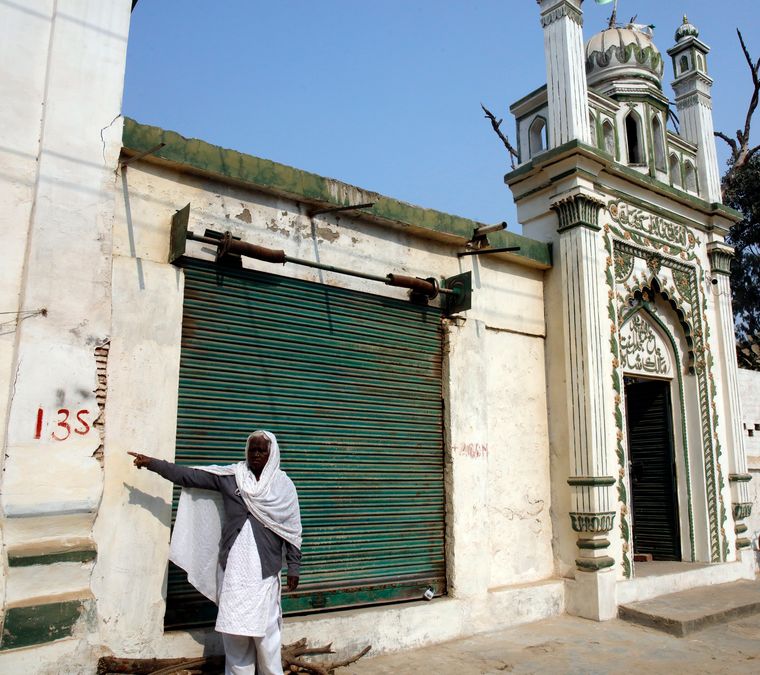 A mosque and a dargah will be partially demolished to widen the road.