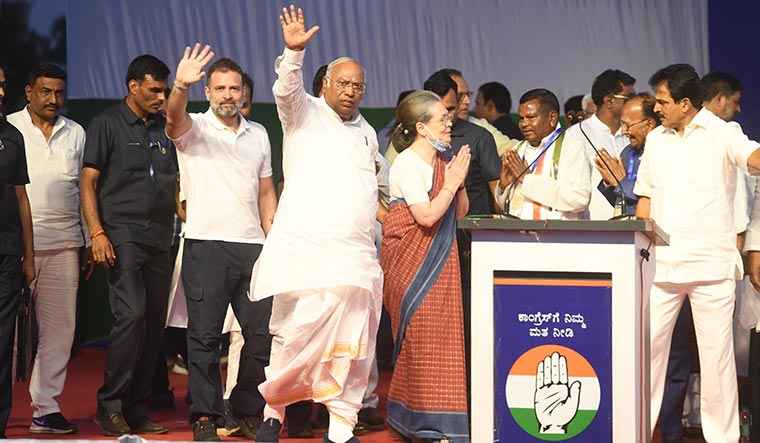 33-Sonia-Gandhi-Mallikarjun-Kharge-and-Rahul-Gandhi