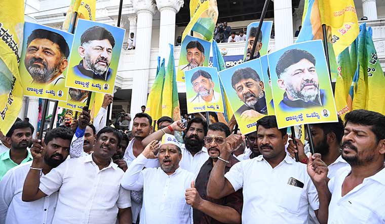 38-Congress-workers-celebrate-in-Bengaluru