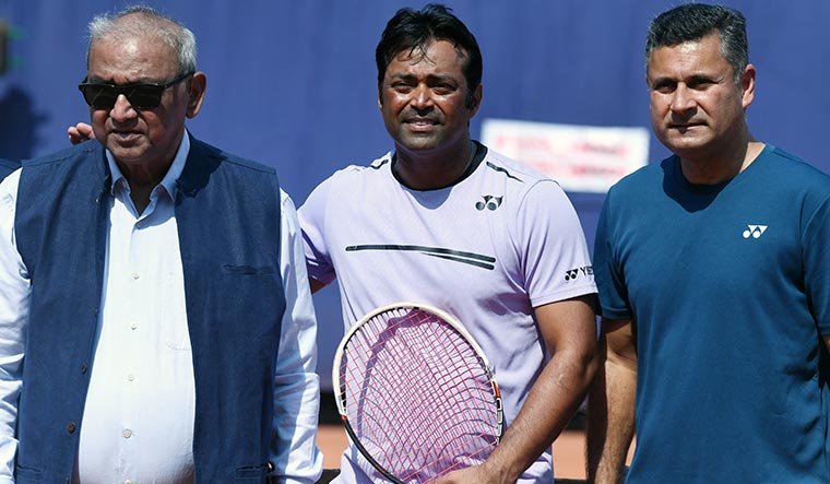 Leander Paes loses Dubai Open final