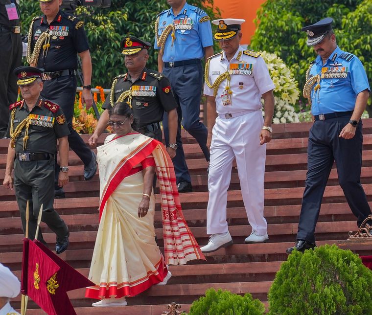 Serving with honour: President droupadi murmu with india’s senior military leadership on independence day. (From left) CDS General Anil Chauhan, Army  Chief General Manoj Pande, Navy Chief Admiral R. Hari Kumar and IAF Chief Air Chief Marshal V.R. Chaudhari | PTI