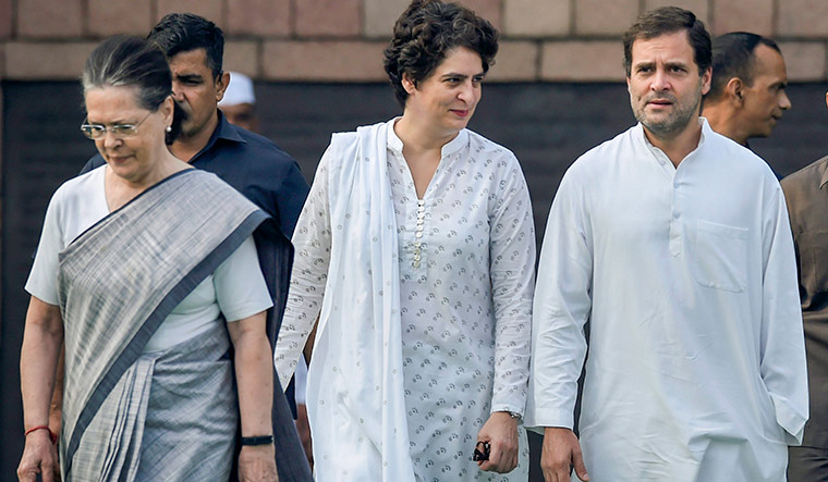 Full house: Though it is unclear if Priyanka Gandhi would take over from Sonia in Rae Bareli, her political plunge will surely be a big boost to Rahul | PTI