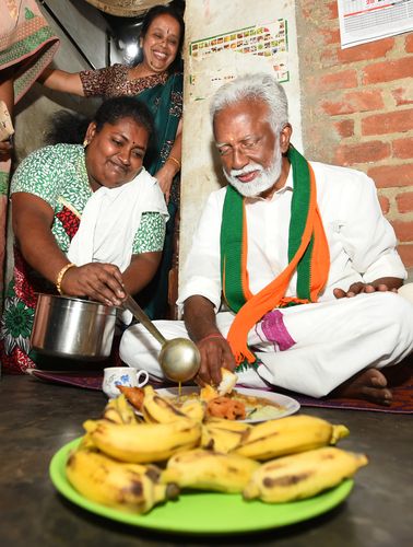Vote eater: The Nair and Hindu Nadar votes—traditionally aligned with the Congress—are likely to go to Kummanam Rajasekharan | Rinkuraj Mattancheriyil