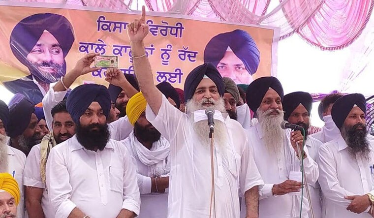 Case in point: Former Akali Dal MLA Virsa Singh Valtoha (centre) holds the dubious distinction of being an accused in the oldest pending criminal case­—a murder case—against a lawmaker