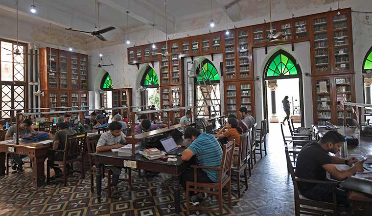 86-David-Sassoon-Library-and-Reading-Room-Fort-Mumbai