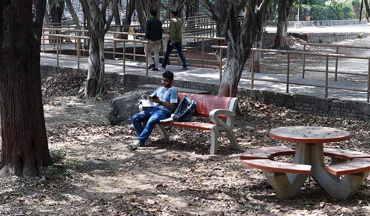 Serial toppers: Jawaharlal nehru university (file photo) | Aayush Goel