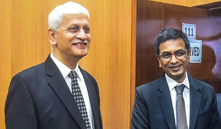 Order of succession: Justice Chandrachud with outgoing Chief Justice of India U.U. Lalit | PTI