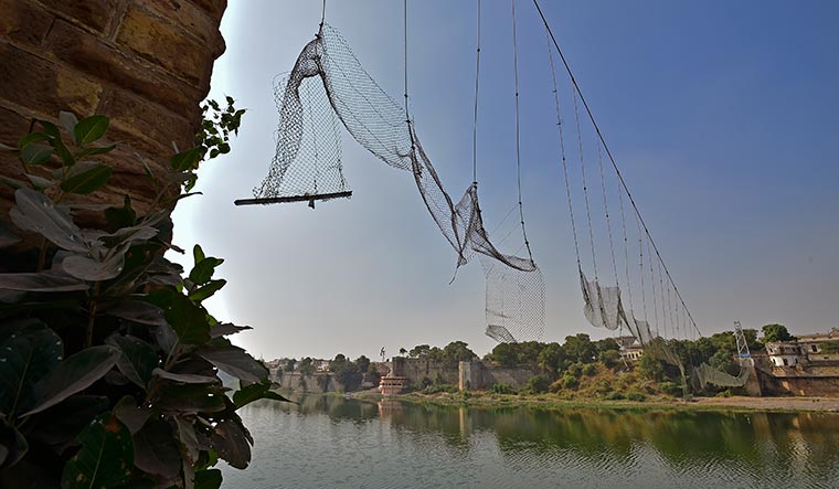 Uneasy calm: The BJP hopes that the Morbi bridge tragedy will not affect its chances in Saurashtra | Rahul R. Pattom