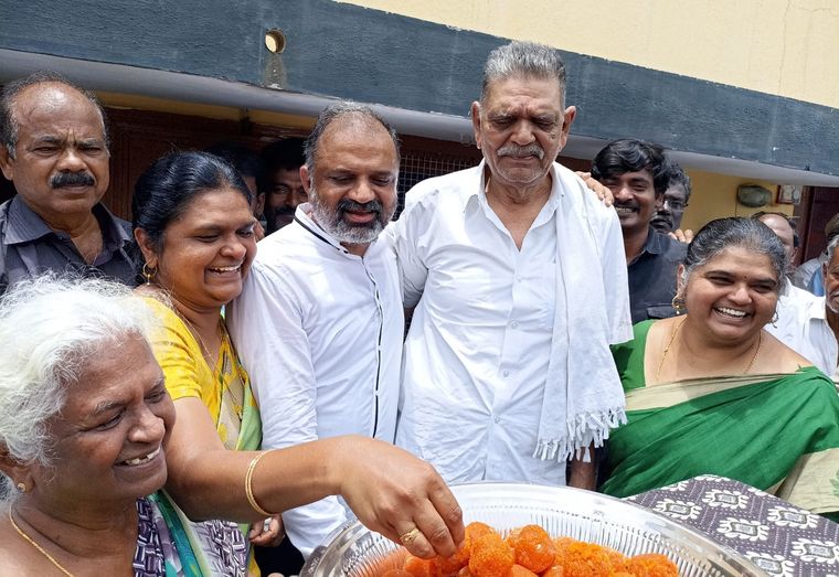 All smiles: Perarivalan with (from left) mother Arputham Ammal, younger sister Dhanasekaran Arulselvi, father Kuyil Dasan and elder sister Anbumani Raja after being released from prison | R.G. Sasthaa