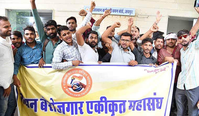 Up in arms: Job aspirants protest in front of the Rajasthan Staff Selection Board office in Jaipur on August 4 | Sanjay Ahlawat