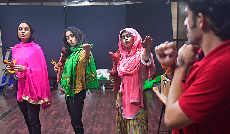 Plays with a Difference: Rehearsals of Hello Farmaaish | Amey Mansabdar