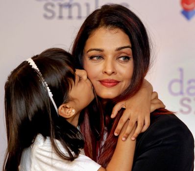 Yummy mummy: Aishwarya with daughter Aaradhya | PTI