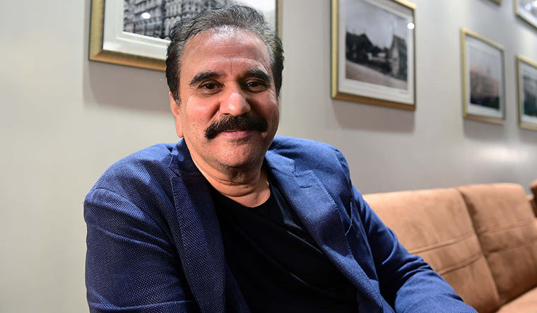 Feroz Abbas Khan | Janak Bhat