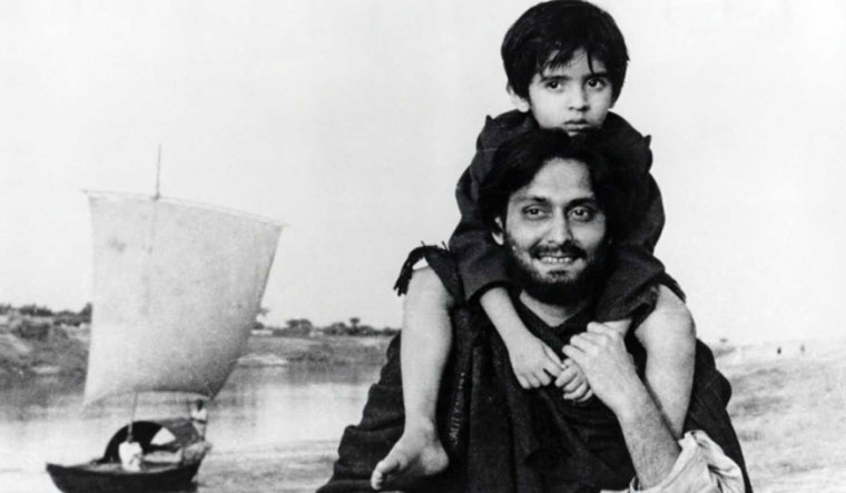 An icon in frames: Chatterjee in Apur Sansar