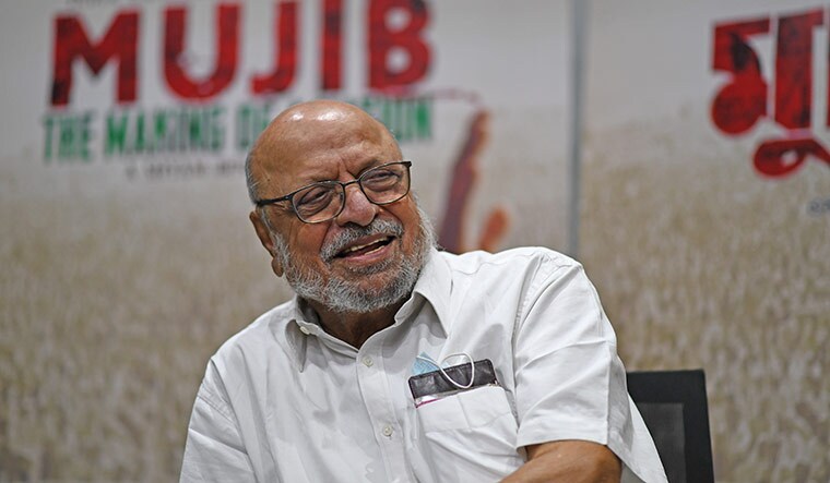 Shyam Benegal | Amey Mansabdar