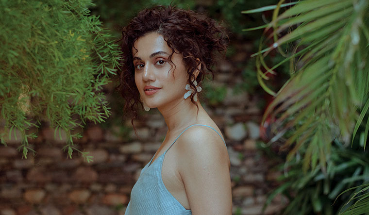 63-Taapsee-Pannu-new