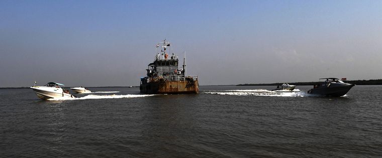 Fast patrolling boats (FPBs) starting from the Hasnabad FBOP.